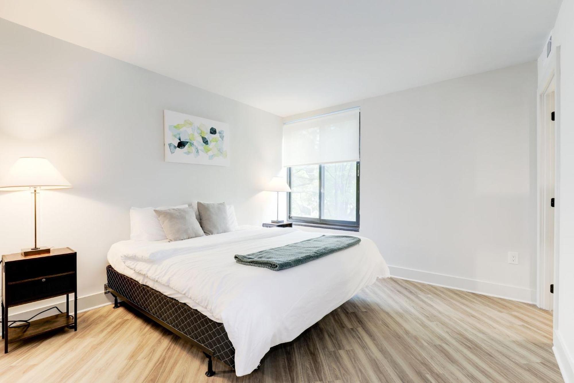2Br Executive Apartment With Spacious Layout Arlington Kültér fotó